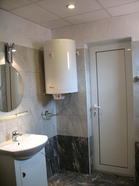 Leon Rent Studio 8 Apartment Veliko Turnovo Bagian luar foto