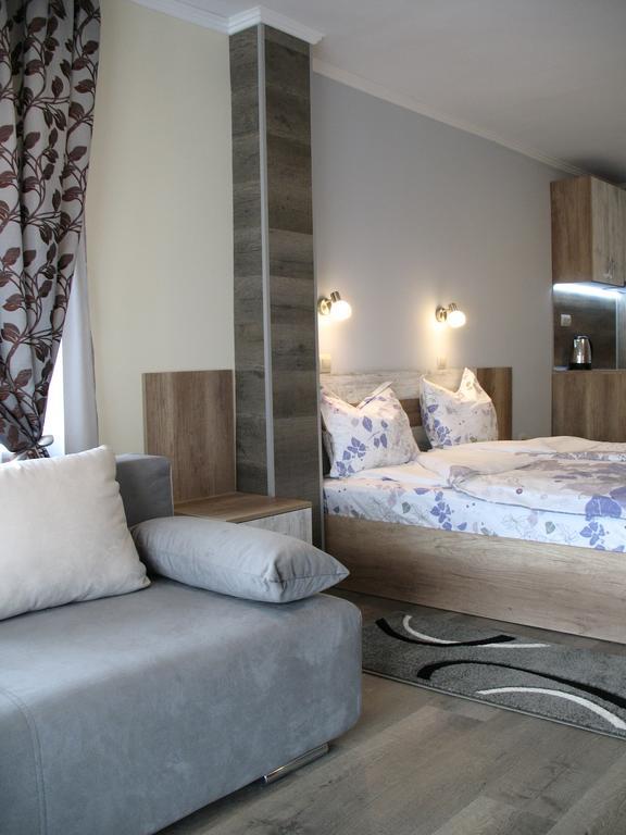 Leon Rent Studio 8 Apartment Veliko Turnovo Bagian luar foto
