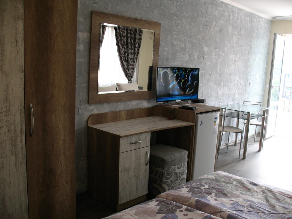Leon Rent Studio 8 Apartment Veliko Turnovo Bagian luar foto